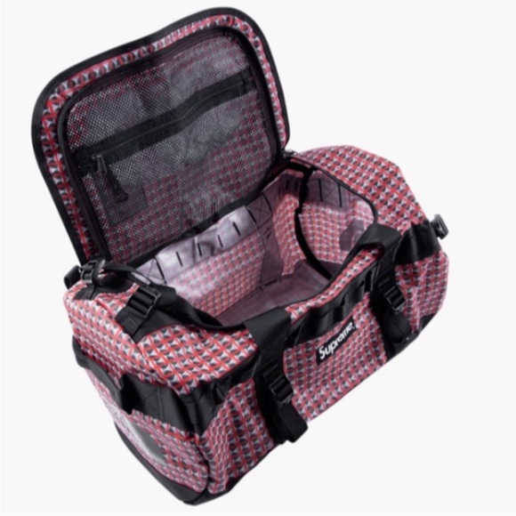 NWT Supreme The North Face Studded Camp Duffle Bag - Picture 10 of 11